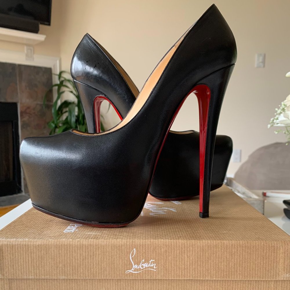 Christian Louboutin Daffodil Pumps - Black 39